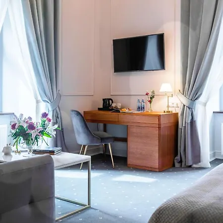 Szálloda Palac Mojecice