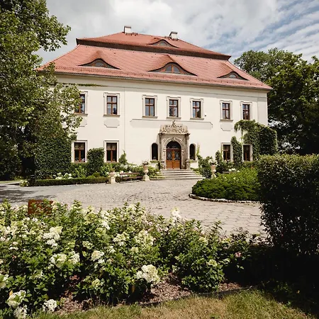 Palac Hotel *