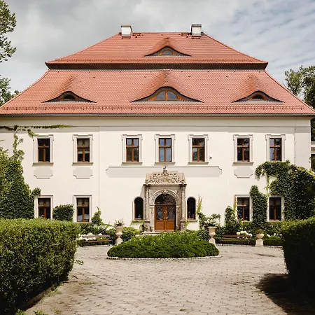 Palac Hotel *