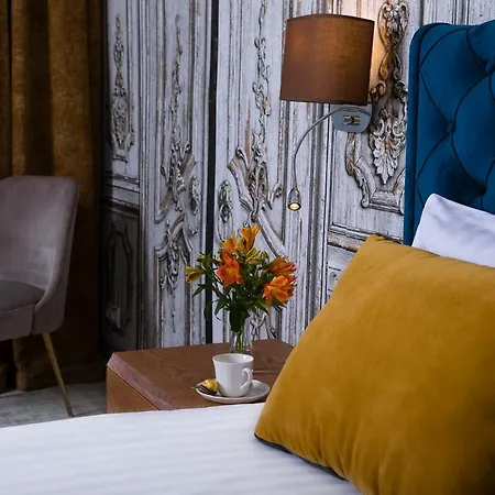 Palac Szálloda Mojecice